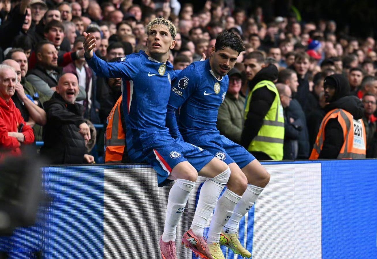 再见，巴萨U40！苏亚雷斯离队迈阿密国际，梅西独守美职联