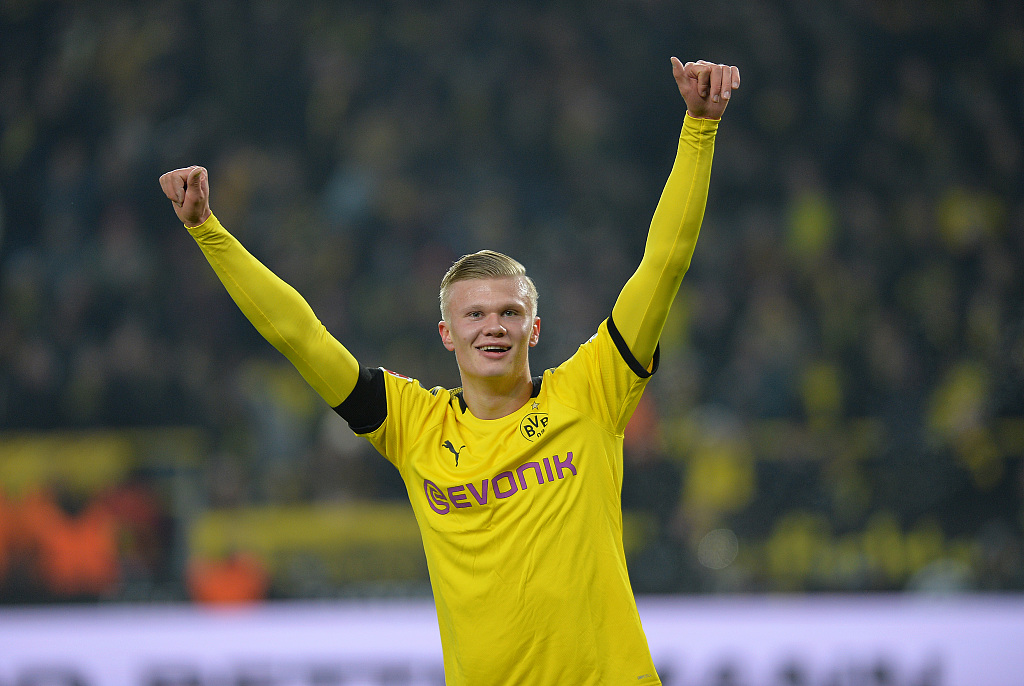 瓦尔加斯小彩娃发威！费内巴切五局击败瓦基弗夺土超杯